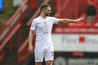 Barnsley 'den Adam Phillips takımına 6 Nisan 202' de The Valley, Londra 'da oynanan Sky Bet 1 karşılaşmasında Charlton Athletic ve Barnsley maçında talimat verdi.