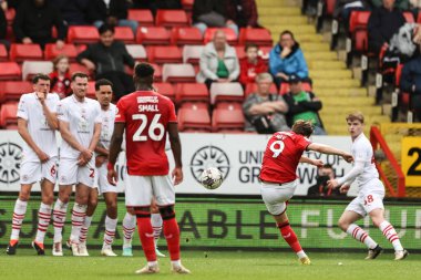 Charlton Atletizm takımından Alfie May 6 Nisan 202 'de The Valley, Londra, İngiltere' de oynanan Sky Bet 1 karşılaşmasında 1-0 berabere kaldı.