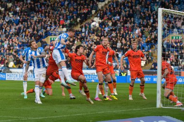 Huddersfield Town 'dan Jaheim Headley, 6 Nisan 2024' te John Smith Stadyumu 'nda Huddersfield Town ile Millwall arasındaki Sky Bet Şampiyonası' nda 1-0 'lık skorla gol attı.