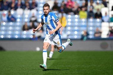 Huddersfield Town 'dan Micha Helik 6 Nisan 2024' te John Smith Stadyumu 'nda Huddersfield Town ile Millwall arasındaki Gökyüzü İddia Şampiyonası maçında 