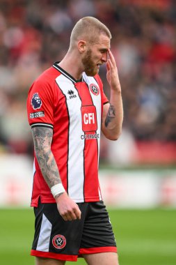 Sheffield United 'dan Oliver McBurnie, Sheffield United' ın Chelsea 'ye karşı oynadığı Premier League maçında 7 Nisan 202' de tepki gösterdi.