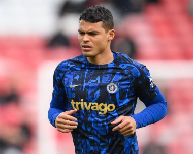 Chelsea 'den Thiago Silva Premier Lig karşılaşması öncesinde Sheffield United Chelsea' ye karşı Bramall Lane, Sheffield, İngiltere 'de 7 Nisan 202' de oynanan maç öncesi ısınma maçında