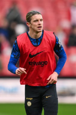 Chelsea 'li Conor Gallagher Premier Lig karşılaşması öncesinde Sheffield United Chelsea' ye karşı 7 Nisan 202 'de Bramall Lane, Sheffield, İngiltere' de oynanan maç öncesi ısınma maçında