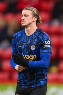 Chelsea 'den Conor Gallagher Premier Lig maçı öncesinde Sheffield United Chelsea' ye karşı 7 Nisan 2024 'te Bramall Lane, Sheffield, İngiltere' de oynanan maç öncesi ısınma maçında