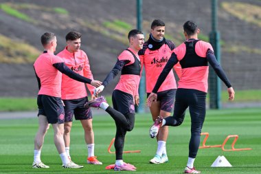 Manchester City 'den Phil Foden, Manchester City Şampiyonlar Ligi antrenman oturumunda Etihad Stadyumu' nda oynanacak Real Madrid maçı öncesinde, 8 Nisan 202