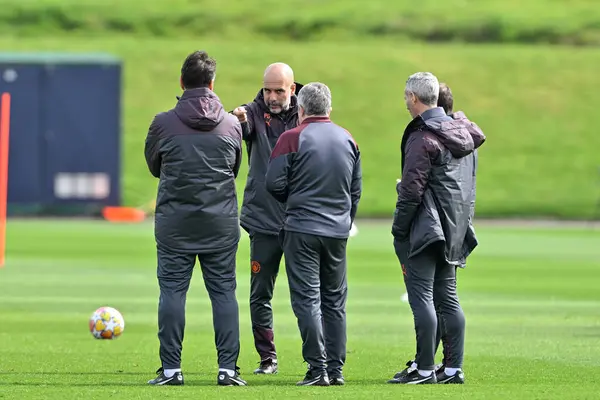 Pep Guardiola Manager Manchester City Speaks His Coaching Team Manchester — Stock Photo, Image