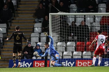 Barnsley 'den Liam Roberts, 9 Nisan 202' de İngiltere 'deki Lamex Stadyumu' nda Stevenage ve Barnsley arasındaki Sky Bet 1 maçında postayı kurtardı.