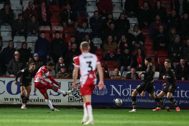Stevenage takımından Jamie Reid, 9 Nisan 202 'de Lamex Stevenage, İngiltere' deki Stevenage-Barnsley maçında 1-1 berabere kaldı.
