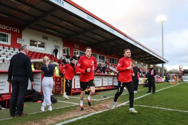 Barnsley 'den Mal de Gevigney ve Barnsley' den Herbie Kane, 9 Nisan 2024 'te İngiltere' nin Lamex Stadyumu 'nda oynanan Sky Bet 1 maçında ısınma turunda Stevenage ve Barnsley karşı karşıya geldiler.