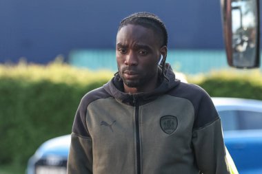 Barnsley 'den Devante Cole, 9 Nisan 202' de İngiltere 'nin Stevenage Stevenage Stadyumu' nda Stevenage ile Barnsley arasındaki Sky Bet 1 maçı sırasında geldi.