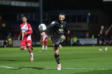 Barnsley 'den Adam Phillips 9 Nisan 202' de İngiltere 'nin Stevenage Stadyumu' nda Stevenage-Barnsley maçında 0-1 berabere kaldı.