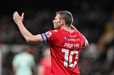 Wrexham 'dan Paul Mullin, 9 Nisan 202' de Wrexham 'ın Crawley Town' a karşı oynadığı Wrexham maçında tepki gösterdi.