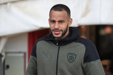 Barnsley 'den Barry Cotter, 9 Nisan 202' de İngiltere 'deki Lamex Stadyumu' nda Stevenage-Barnsley maçı sırasında sahaya çıktı.