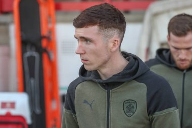Barnsley 'den Conor Grant, 9 Nisan 202' de İngiltere 'deki Lamex Stadyumu' nda Stevenage ile Barnsley arasındaki Sky Bet 1 maçı sırasında geldi.