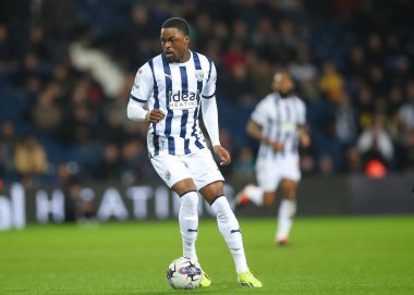 West Bromwich Albion 'dan Semi Ajayi, 10 Nisan 202' de İngiltere 'nin başkenti West Bromwich' te oynanan Gökyüzü İddia Şampiyonası maçında Batı Bromwich Albion ile Rotherham United karşı karşıya geldi.