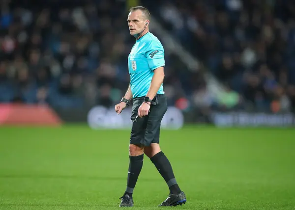 Referee Geoff Eltringham Sky Bet Championship Match West Bromwich Albion — Stock Photo, Image