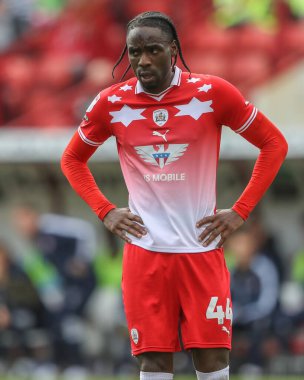 Barnsley takımından Devante Cole 13 Nisan 202 'de Oakwell, Barnsley, İngiltere' de oynanan 1.
