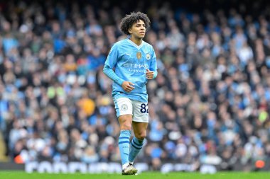 Manchester City 'den Rico Lewis, Manchester City - Luton Town maçı sırasında Etihad Stadyumu, Manchester, İngiltere, 13 Nisan 202