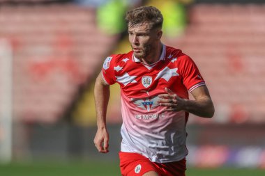 Barnsley takımından John Mcatee 13 Nisan 202 'de Oakwell, Barnsley, İngiltere' de oynanan 1.