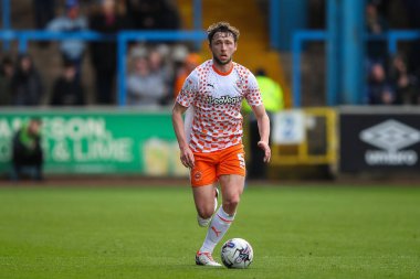 Blackpool takımından Matthew Pennington, 13 Nisan 202 'de Brunton Park, Carlisle, İngiltere' de oynanan 1.