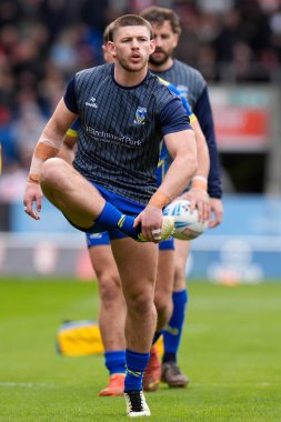 Warrington Wolves 'tan Danny Walker, 14 Nisan 202' de St Helens-Warrington Wolves maçında oynanan Betfred Challenge Kupası çeyrek final maçından önce ısınıyor.