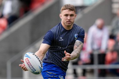 Warrington Wolves 'tan Sam Powell, 14 Nisan 202' de St Helens-Warrington Wolves maçında oynanan Betfred Challenge Kupası çeyrek final maçından önce ısınıyor.