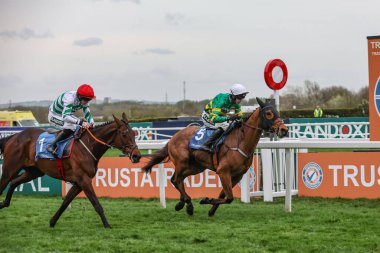 Mark Walsh 'un sürdüğü mistik güç, 12 Nisan 202' de Aintree Yarış Pisti 'nde düzenlenen Randox Grand National 2024 Bayanlar Günü' nde 2: 55 yarışını kazandı.