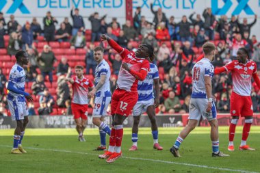 Barnsley 'li Fbio Jal, 13 Nisan 2024' te Oakwell, Barnsley, İngiltere 'de oynanan Sky Bet Lig 1 karşılaşmasında 2-2' lik galibiyetini kutluyor.