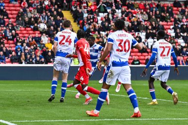 Barnsley 'den Adam Phillips 13 Nisan 202' de Oakwell, Barnsley 'de oynanan Sky Bet 1 maçında 1-1 berabere kaldı.