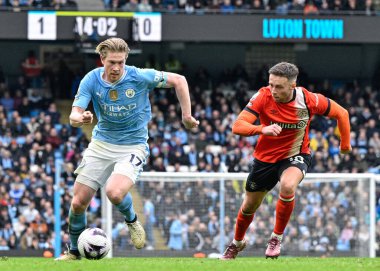 Manchester City 'den Kevin De Bruyne 13 Nisan 202' de Etihad Stadyumu 'nda oynanan Premier League maçında topla öne geçti.