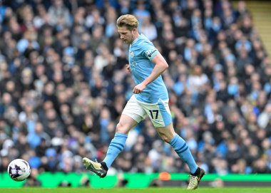 Manchester City 'den Kevin De Bruyne 13 Nisan 202' de Etihad Stadyumu 'nda oynanan Premier League maçında pas verdi.