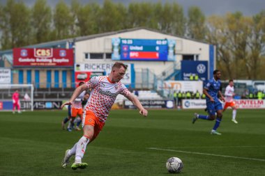 Blackpool takımından Shayne Lavery, 13 Nisan 202 'de İngiltere' de Brunton Park 'ta oynanan 1.