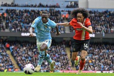 Manchester City 'den Jrmy Doku, 13 Nisan 2024 tarihinde Etihad Stadyumu' nda oynanan Premier League maçında öne geçti.