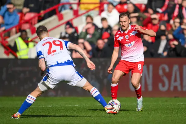 stock image Herbie Kane of Barnsley makes a break with the ball during the Sky Bet League 1 match Barnsley vs Reading at Oakwell, Barnsley, United Kingdom, 13th April 202