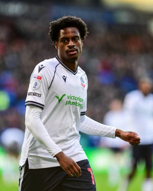 Bolton Wanderers 'dan Nathanael Ogbeta, Gök Bahis Ligi 1 karşılaşmasında Bolton Wanderers, Shrewsbury Town' a karşı Toughsheet Community Stadyumu, Bolton, İngiltere, 16 Nisan 202