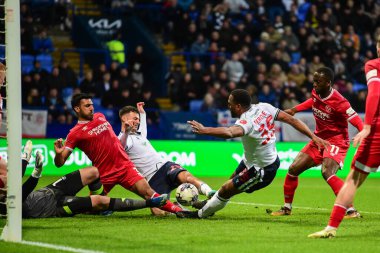 Bolton Wanderers takımından Cameron Jerome, İngiltere 'nin Bolton Stadyumu' nda 16 Nisan 202 'de oynanan Bolton Wanderers - Shrewsbury Town maçında 1-1 berabere kaldı.