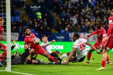 Bolton Wanderers takımından Cameron Jerome, İngiltere 'nin Bolton Stadyumu' nda 16 Nisan 202 'de oynanan Bolton Wanderers - Shrewsbury Town maçında 1-1 berabere kaldı.