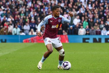 Aston Villa takımından Leon Bailey, 21 Nisan 202 'de Birmingham, Birmingham' da oynanan Premier Lig karşılaşmasında Aston Villa, Bournemouth 'a karşı.