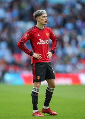 Manchester United 'dan Alejandro Garnacho, Birleşik Krallık' ın Wembley Stadyumu 'nda Coventry City ile Manchester United arasında oynanan yarıfinal maçı sırasında, 21 Nisan 202