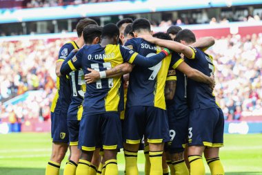 Bournemouth 'dan Dominic Solanke, 21 Nisan 202' de Birmingham, Birmingham 'da oynanan Premier Lig karşılaşmasında Premier Lig maçını 0-1 kazanma hedefini kutluyor.
