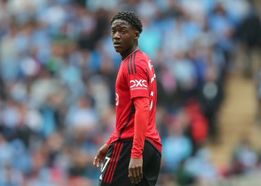 Manchester United 'dan Kobbie Mainoo, Birleşik Krallık' ın Wembley Stadyumu 'nda Coventry City ile Manchester United arasında oynanan FA Cup yarı final maçı sırasında, 21 Nisan 202