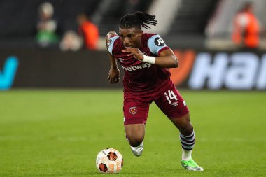 Mohammed Kudus of West Ham United in action during the UEFA Europa League Quarter-Final match West Ham United vs Bayer 04 Leverkusen at London Stadium, London, United Kingdom, 18th April 202 clipart
