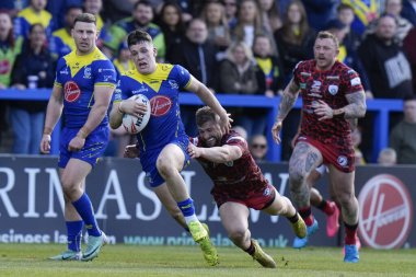 Warrington Wolves 'tan Josh Thewlis, 20 Nisan 202' de Warrington, İngiltere 'deki Halliwell Jones Stadyumu' nda oynanan 8.
