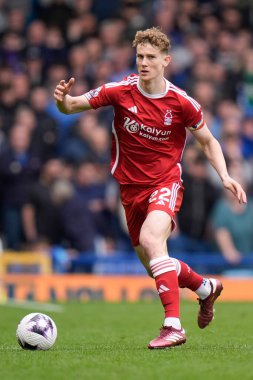 Nottingham Ormanı 'ndan Ryan Yates Premier League maçı sırasında Goodison Park, Liverpool, İngiltere' de Everton-Nottingham Forest maçında, 21 Nisan 202