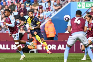Bournemouth 'dan Justin Kluivert, 21 Nisan 202' de Birmingham, Villa Park 'ta oynanan Premier League maçında gol attı.