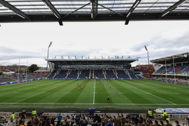 Headingley Stadyumu 'nun genel görünümü, Leeds Gergedan Kadınlar - Huddersfield Giants maçında Leeds Rhinos - Huddersfield Stadyumu maçında Leeds Rhinos - Huddersfield Giants maçında başlıyor.