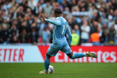 Coventry City 'den Hacı Wright, 21 Nisan 202' de Wembley Stadyumu 'nda oynanan ve Coventry City ile Manchester United arasında oynanan yarıfinal karşılaşmasında 3-3 berabere kalma cezasına çarptırıldı.