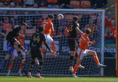 Blackpool 'dan James Husband, 20 Nisan 202' de Bloomfield Road, Blackpool 'da oynanan Blackpool-Barnsley maçında 2-0 berabere kaldı.