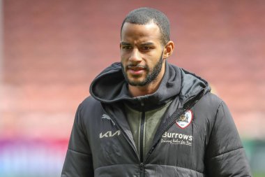 Barnsley 'den Barry Cotter Sky Bet Ligi 1 maçında Blackpool Barnsley' e karşı Bloomfield Road, Blackpool, İngiltere, 20 Nisan 202