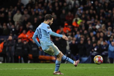 Manchester City 'den Bernardo Silva, 17 Nisan 202 tarihinde Etihad Stadyumu' nda oynanan UEFA Şampiyonlar Ligi çeyrek final maçında penaltısını kaçırdı.